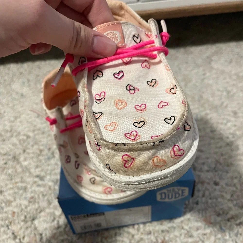 Hey Dude Heart Pattern - Pink and Cream